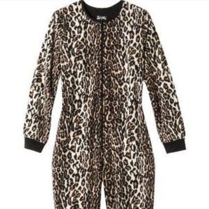 🐯 Nick & Nora Cozy Adult Leopard Onesie 🐯